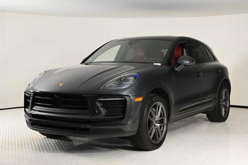 2024 Porsche Macan Base