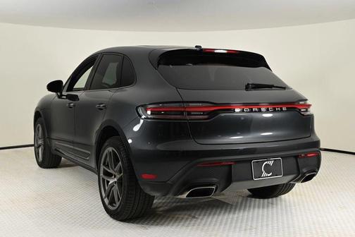 2024 Porsche Macan Base