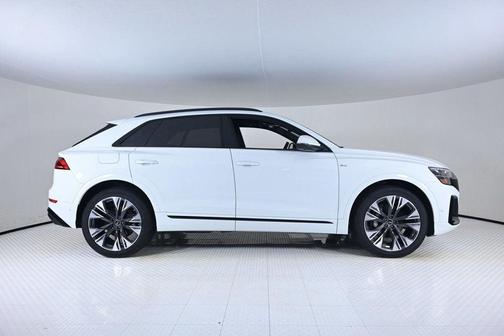 2026 Audi Q8 Premium Plus