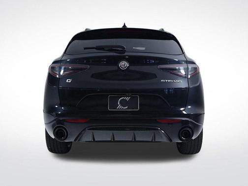 2025 Alfa Romeo Stelvio Base