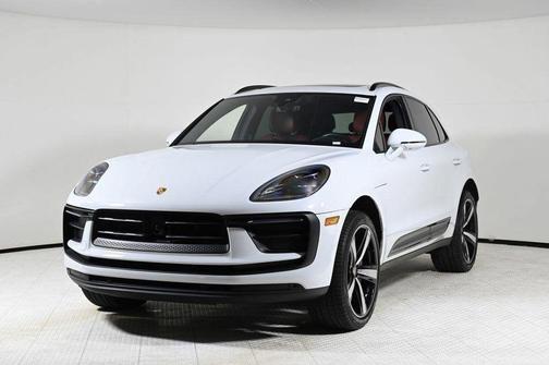 2024 Porsche Macan Base
