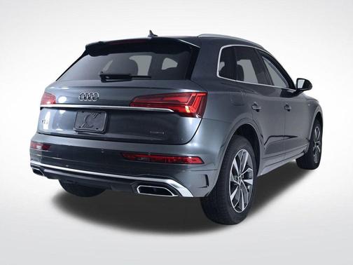 2025 Audi Q5 45 S line quattro Premium
