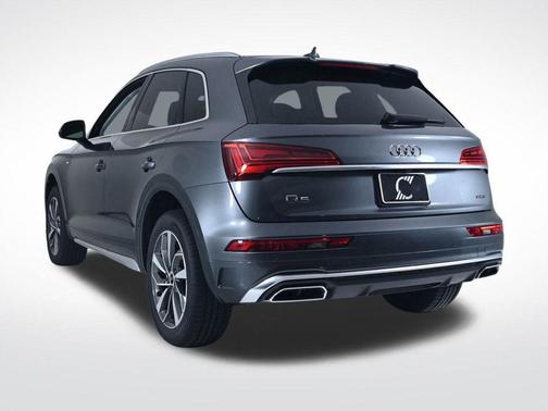 2025 Audi Q5 45 S line quattro Premium