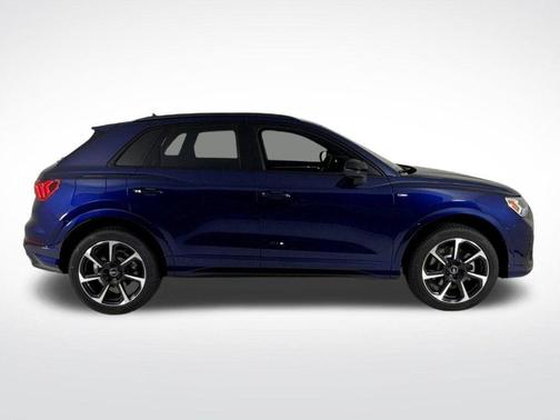 2025 Audi Q3 45 S line Premium