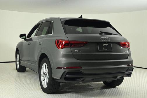 2025 Audi Q3 45 S line Premium