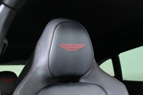 2025 Aston Martin DBX 707