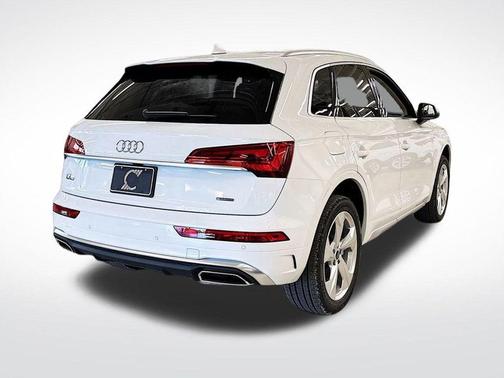 2025 Audi Q5 45 S line quattro Premium