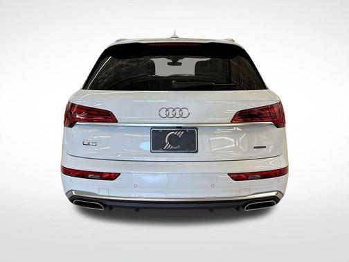 2025 Audi Q5 45 S line quattro Premium
