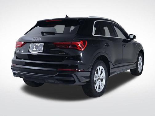 2025 Audi Q3 45 S line Premium
