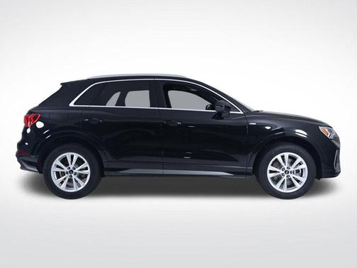 2025 Audi Q3 45 S line Premium