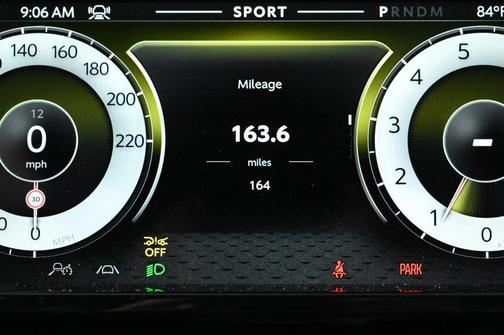 2026 Aston Martin Vantage Base