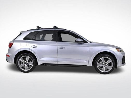 2025 Audi Q5 45 S line quattro Premium
