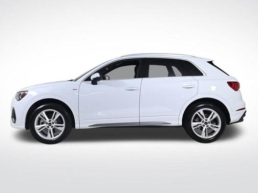 2024 Audi Q3 45 S line Premium
