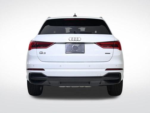 2024 Audi Q3 45 S line Premium