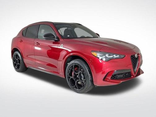 2024 Alfa Romeo Stelvio Quadrifoglio