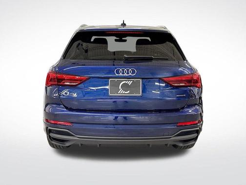 2025 Audi Q3 45 S line Premium