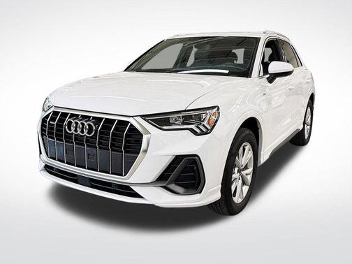 2025 Audi Q3 45 S line Premium