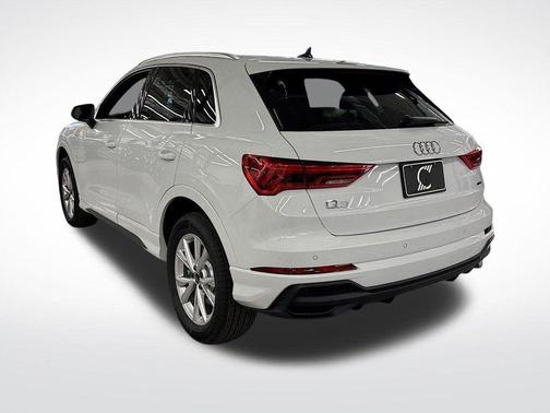 2025 Audi Q3 45 S line Premium