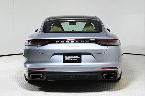 2021 Porsche Panamera RWD