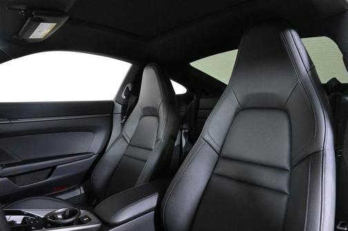 2025 Porsche 911 Carrera