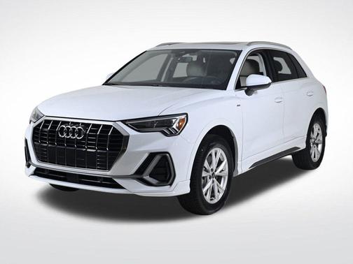 2024 Audi Q3 45 S line Premium