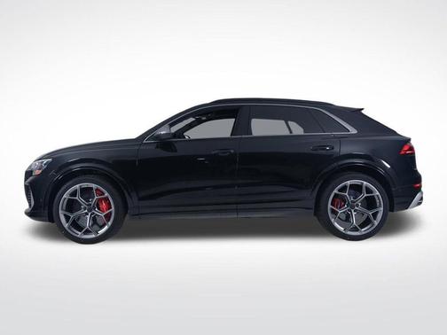 Mythos Black Metallic 2026 Audi RS Q8 performance