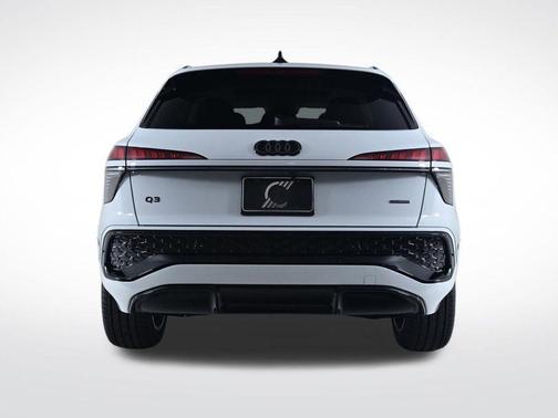 Glacier White Metallic 2026 Audi Q3 S line