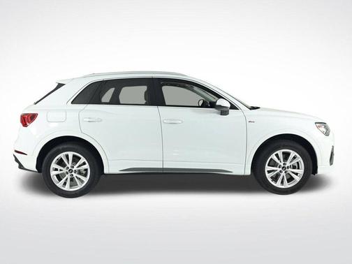 2025 Audi Q3 45 S line Premium