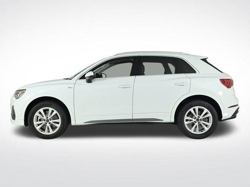 2025 Audi Q3 45 S line Premium