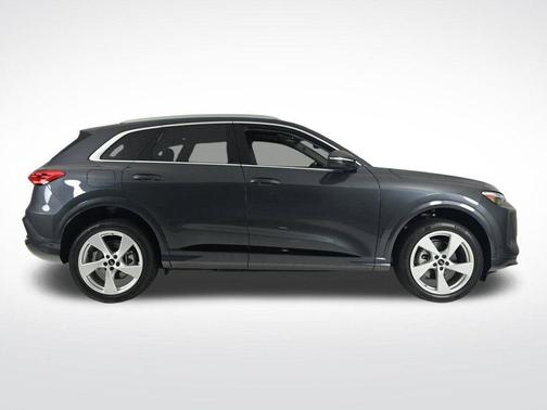 2025 Audi Q5 2.0T quattro Premium