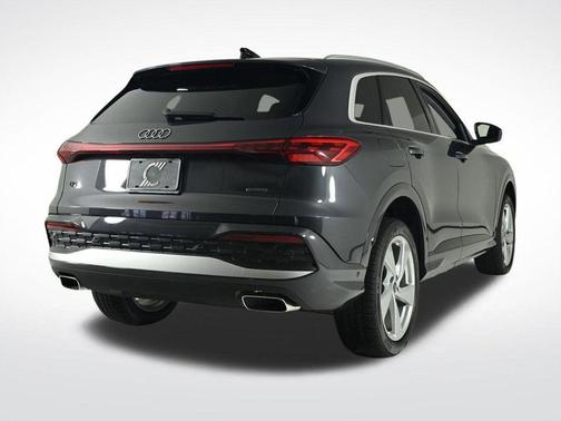 2025 Audi Q5 2.0T quattro Premium