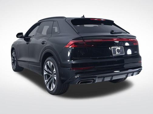 Mythos Black Metallic 2026 Audi Q8 Premium Plus