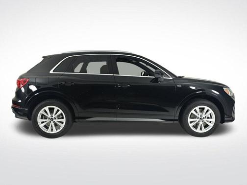 2025 Audi Q3 45 S line Premium