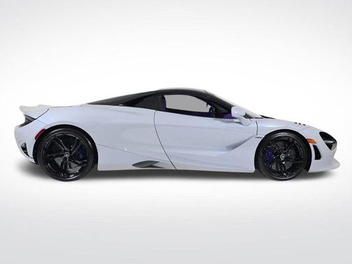 2025 McLaren 750S Base