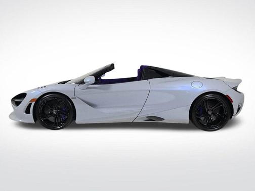 2025 McLaren 750S Base
