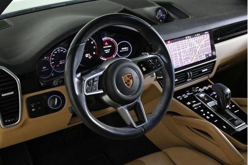 2021 Porsche Cayenne Base