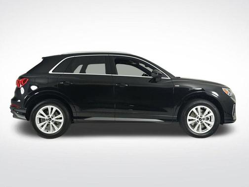 2025 Audi Q3 45 S line Premium