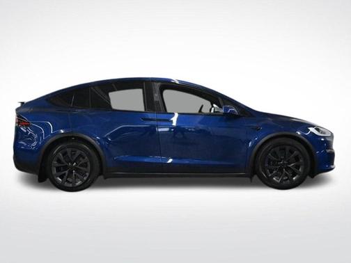 2023 Tesla Model X Standard Range