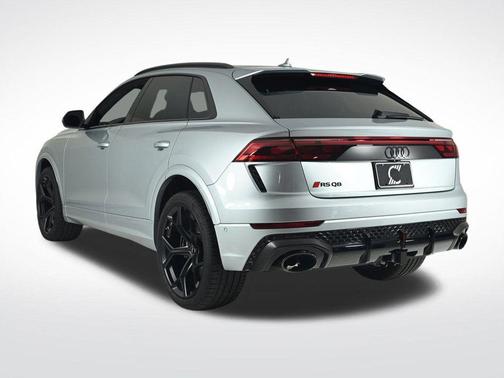 2025 Audi RS Q8 4.0T quattro performance