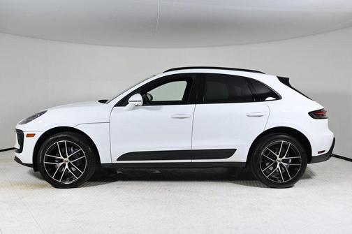 2023 Porsche Macan T