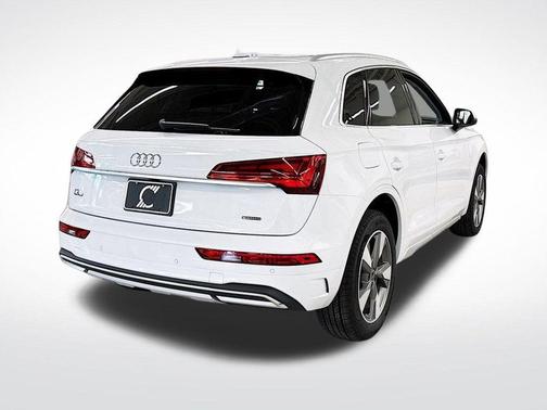 2025 Audi Q5 40 Premium
