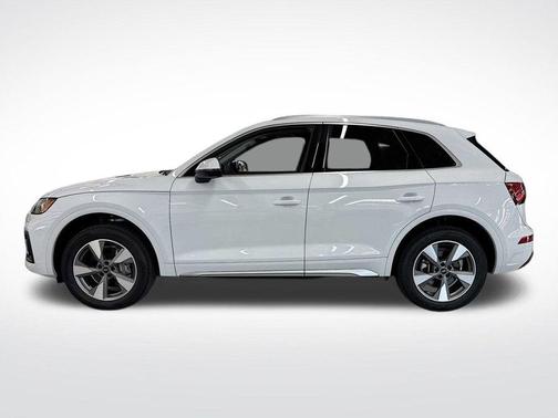 2025 Audi Q5 40 Premium