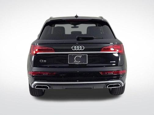 2025 Audi Q5 45 S line quattro Premium