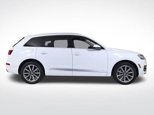 2019 Audi Q7 55 Premium Plus