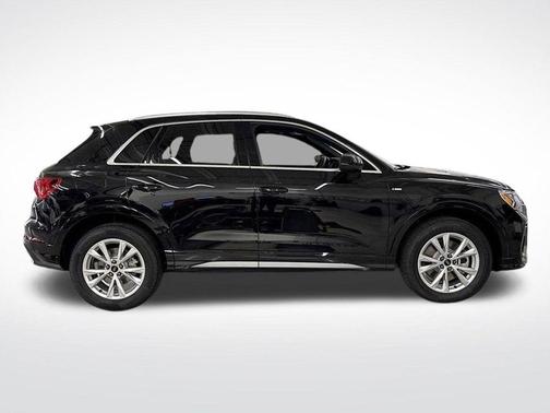 2025 Audi Q3 45 S line Premium