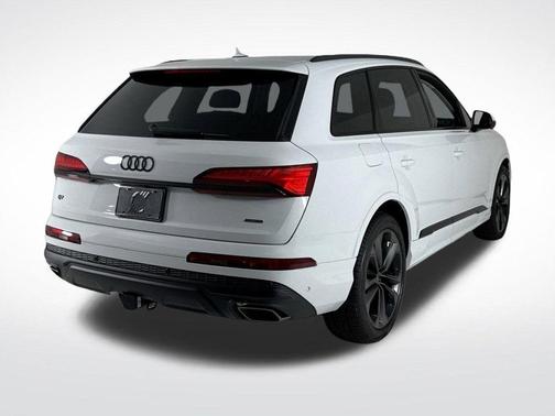 2025 Audi Q7 55 Prestige
