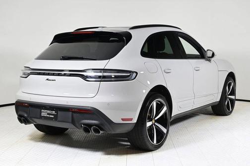 2024 Porsche Macan Base
