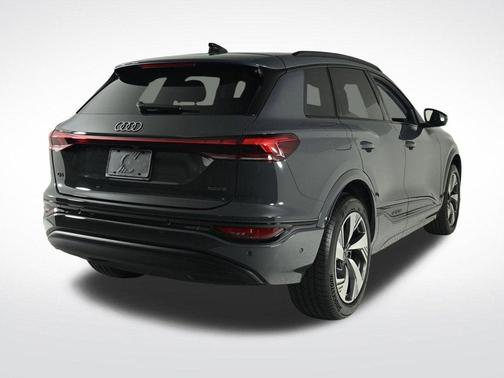 2025 Audi Q6 e-tron Premium