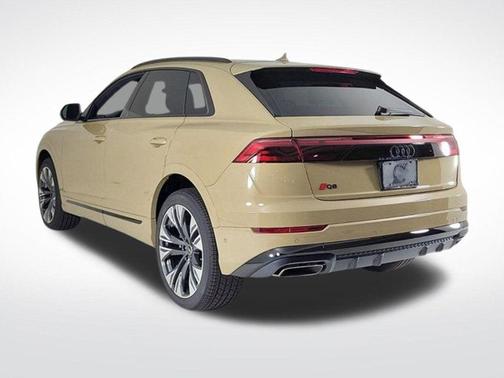 2025 Audi Q8 Premium Plus