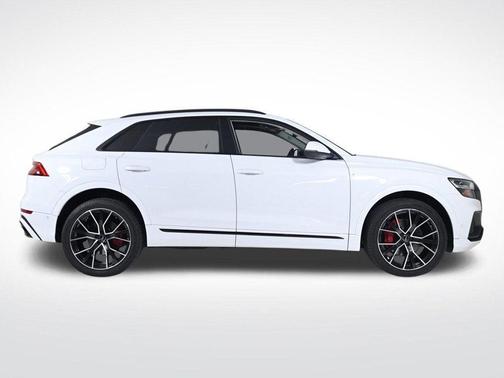 2020 Audi Q8 55 Premium Plus